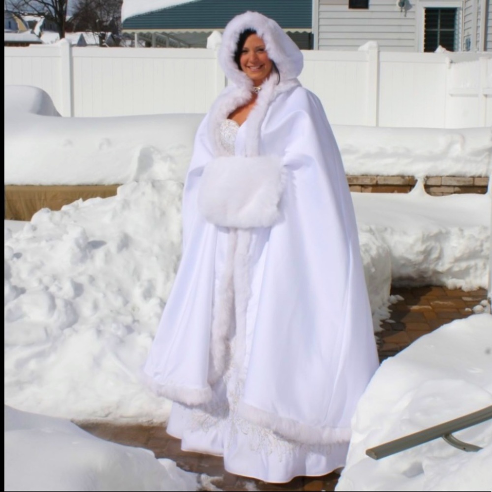 Hooded cloak